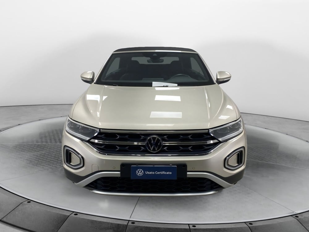 Volkswagen T-Roc Cabrio usata a Varese (7)