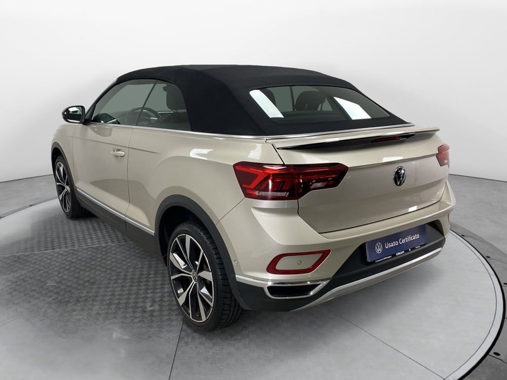 Volkswagen T-Roc Cabrio usata a Varese (8)