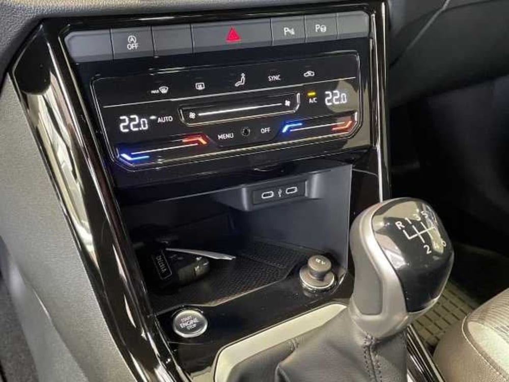 Volkswagen T-Roc usata a Pistoia (15)