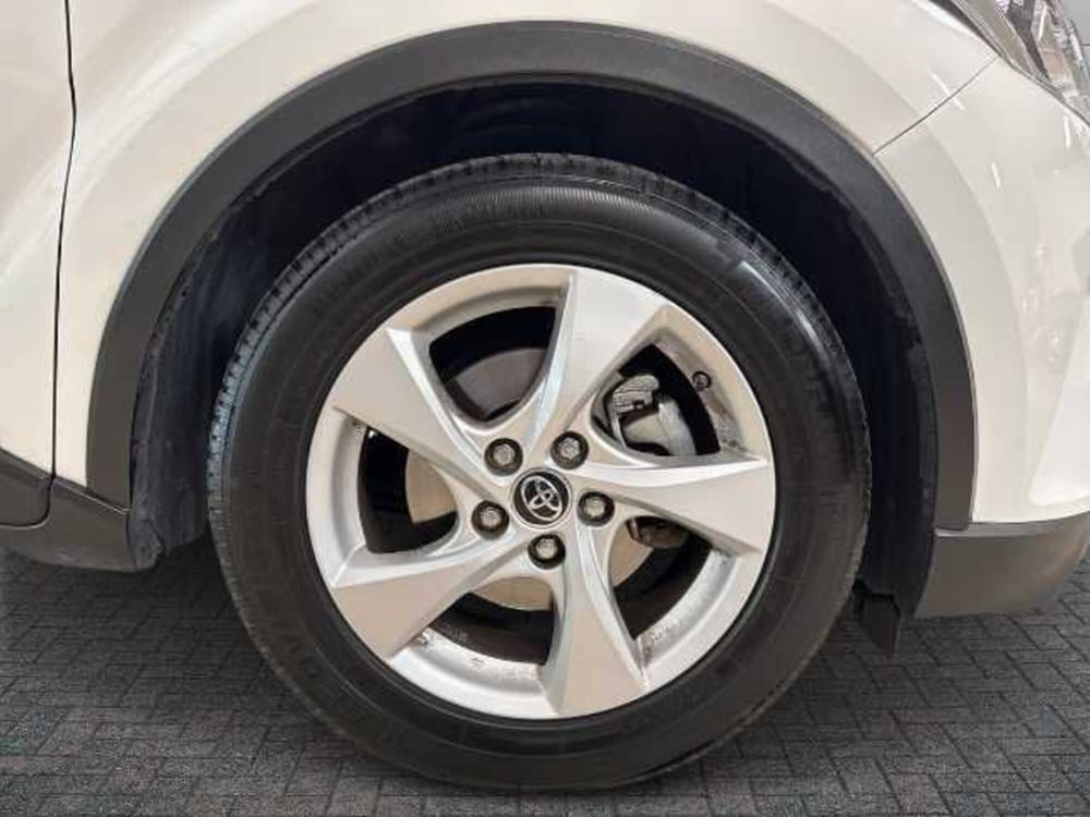 Toyota Toyota C-HR usata a Prato (6)