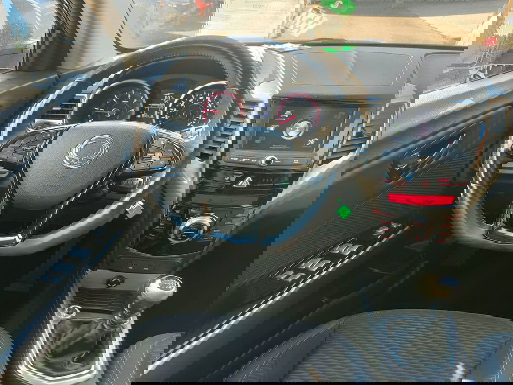 Ssangyong Tivoli usata a Torino (16)