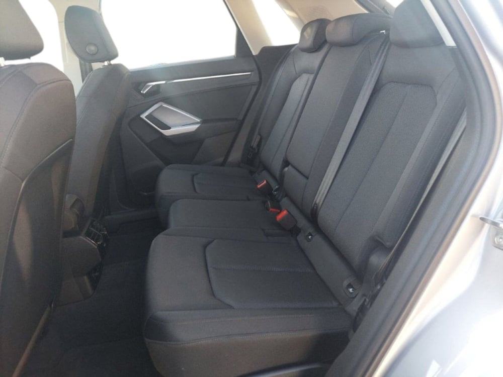 Audi Q3 usata a Bari (17)