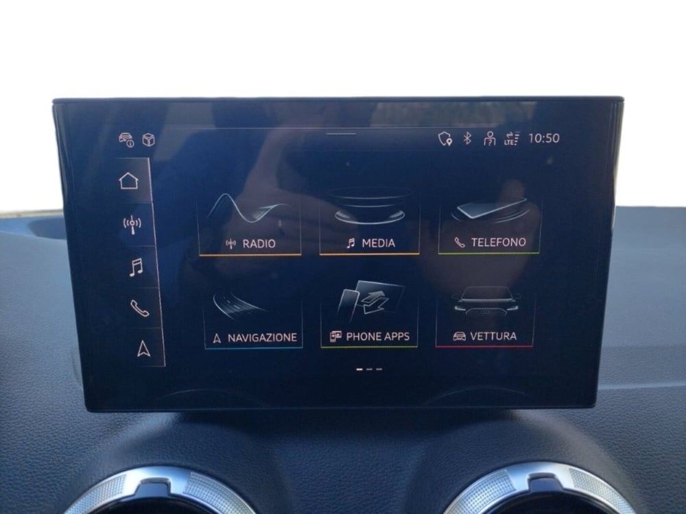 Audi Q2 usata a Bari (6)