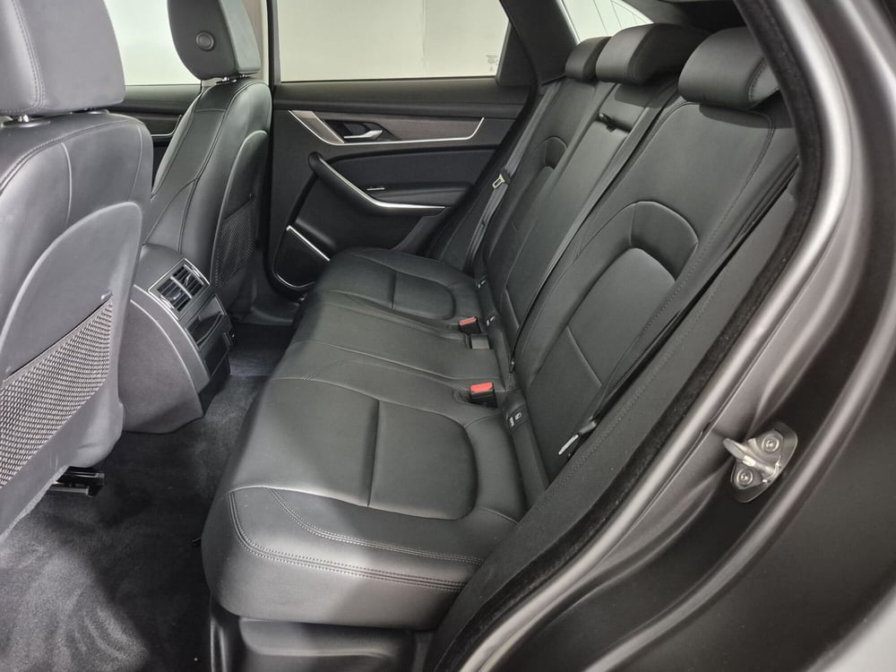 Jaguar F-Pace usata a Torino (5)