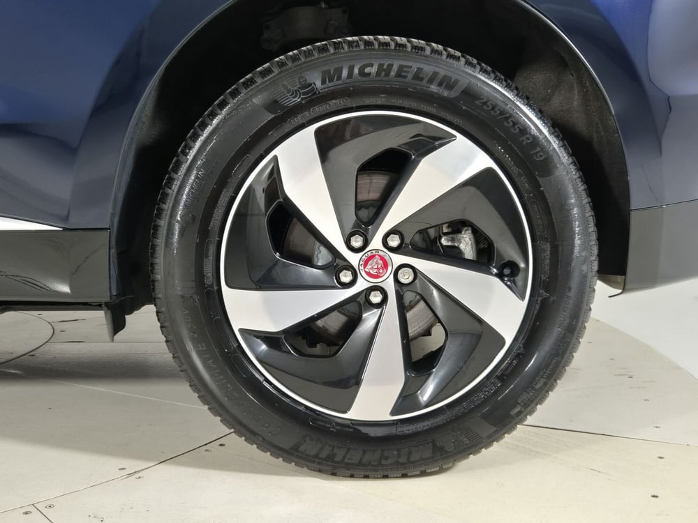 Jaguar F-Pace usata a Torino (9)