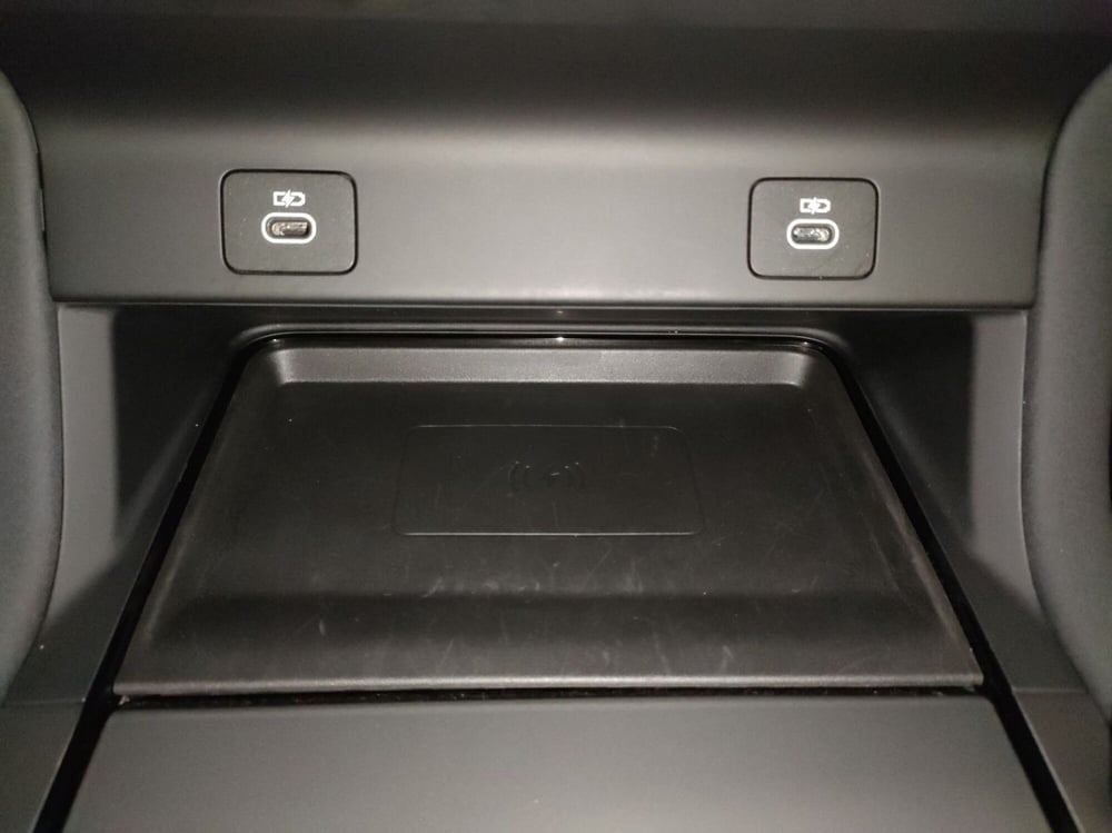 Land Rover Discovery Sport usata a Milano (16)
