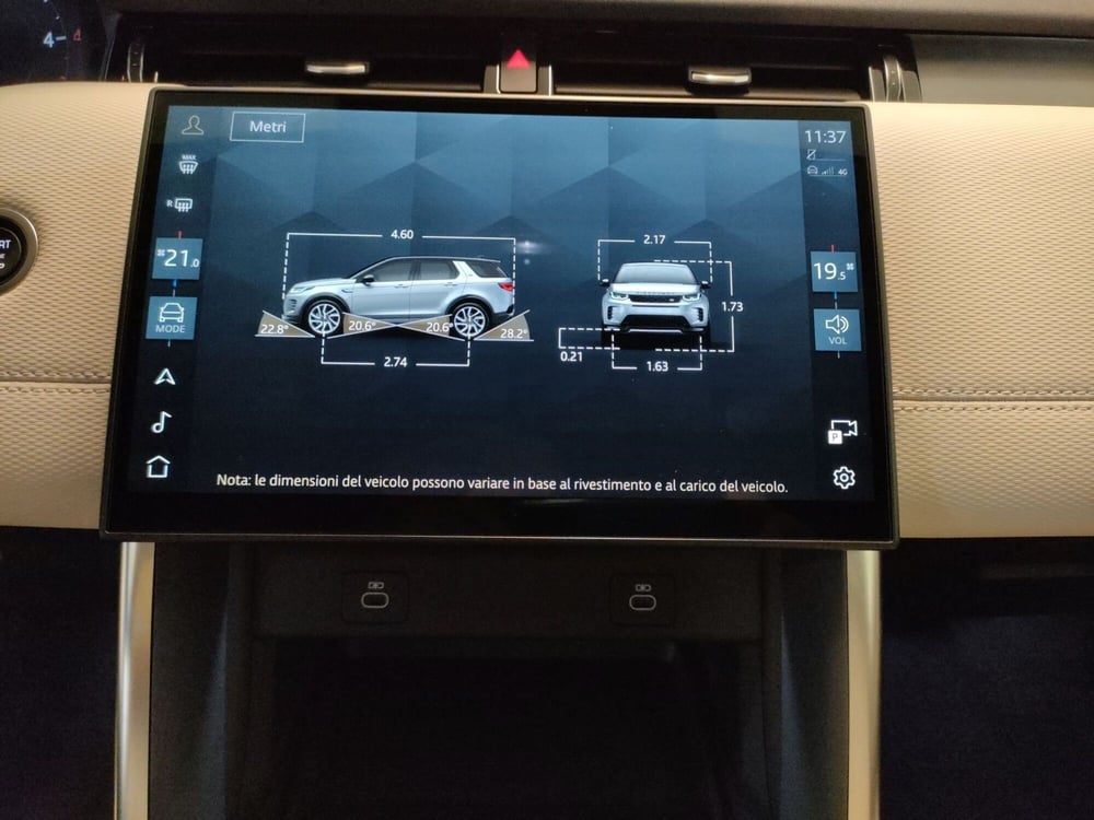 Land Rover Discovery Sport usata a Milano (17)