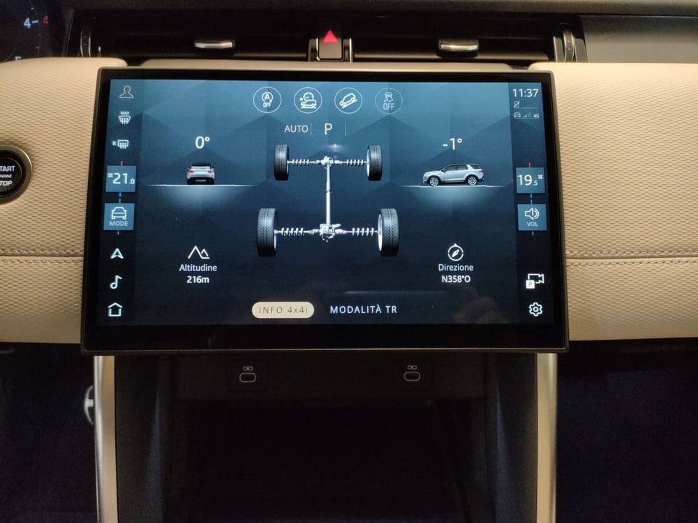 Land Rover Discovery Sport usata a Milano (18)