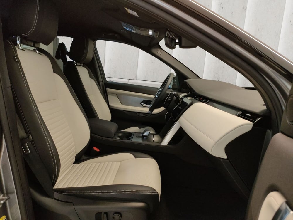 Land Rover Discovery Sport usata a Milano (3)