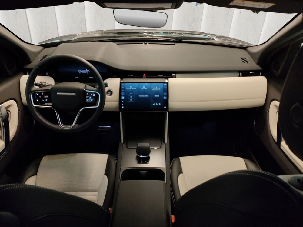 Land Rover Discovery Sport usata a Milano (4)