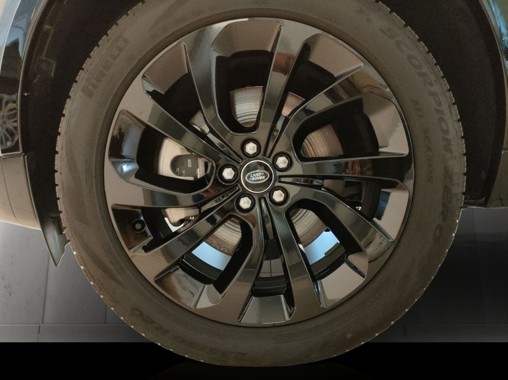 Land Rover Discovery Sport usata a Milano (9)