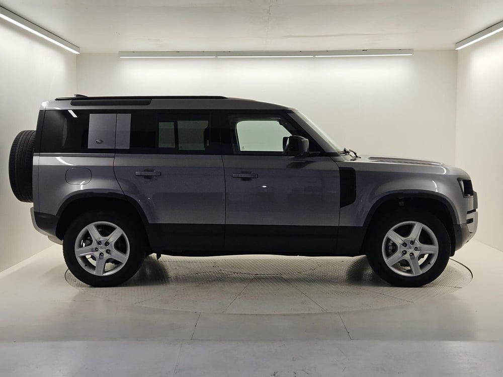 Land Rover Defender usata a Bergamo (6)