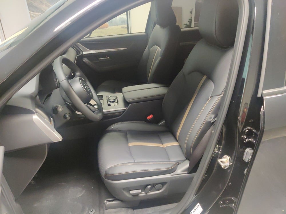 Mazda CX-60 nuova a Arezzo (13)