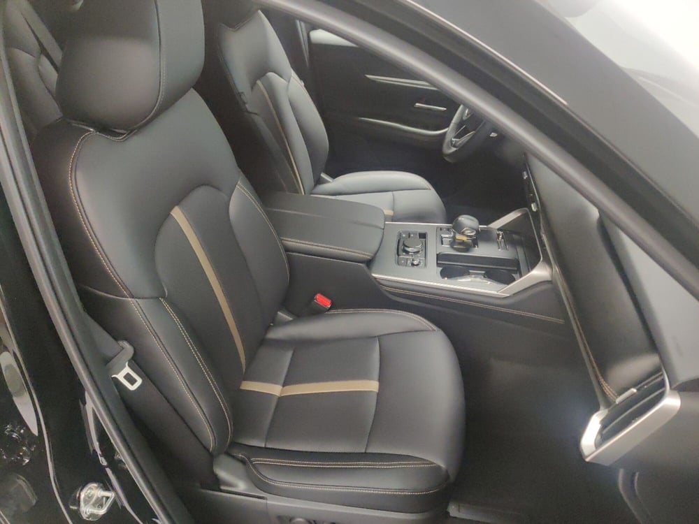 Mazda CX-60 nuova a Arezzo (14)