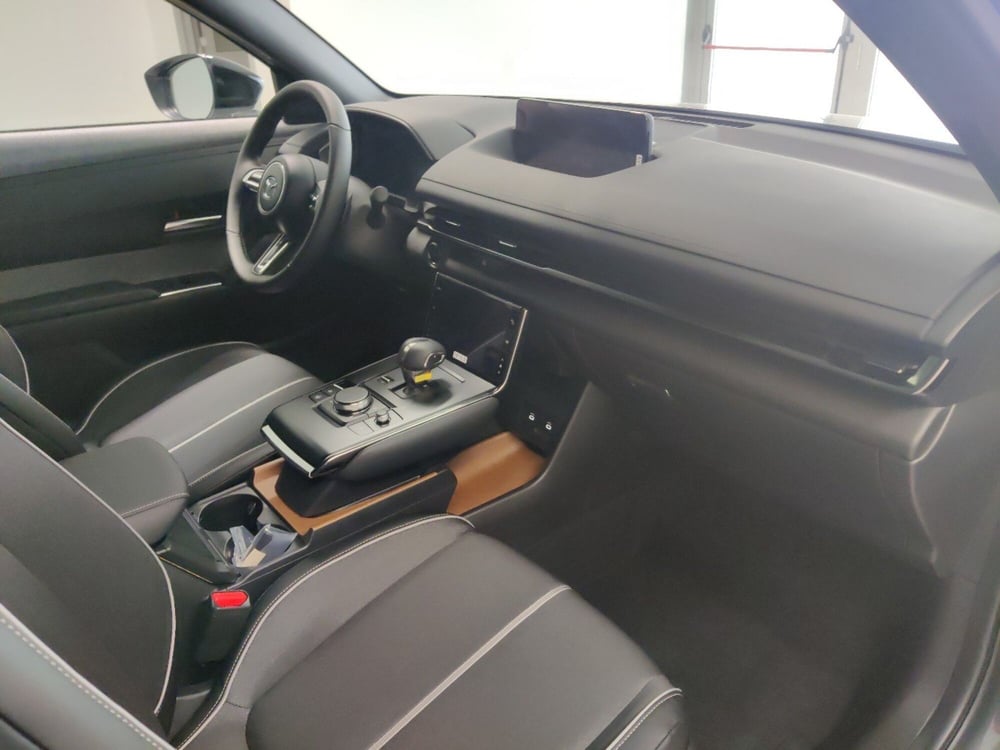 Mazda MX-30 nuova a Arezzo (10)