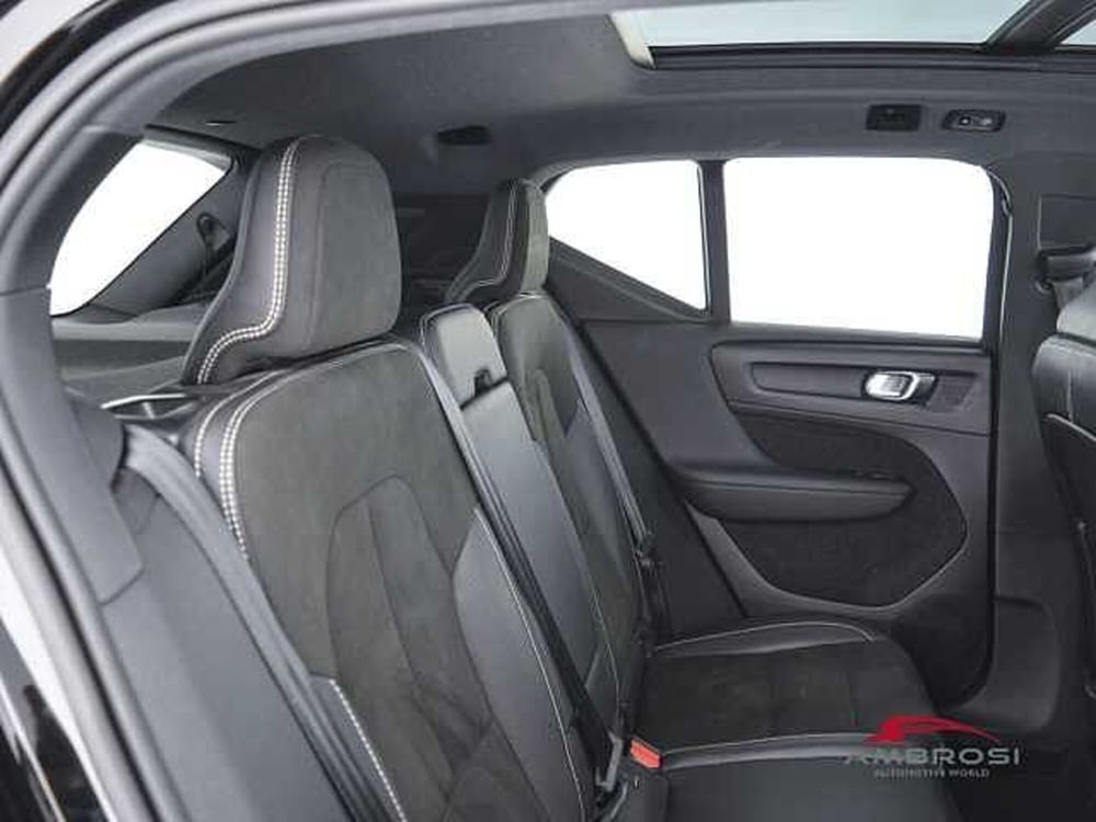 Volvo XC40 usata a Viterbo (11)