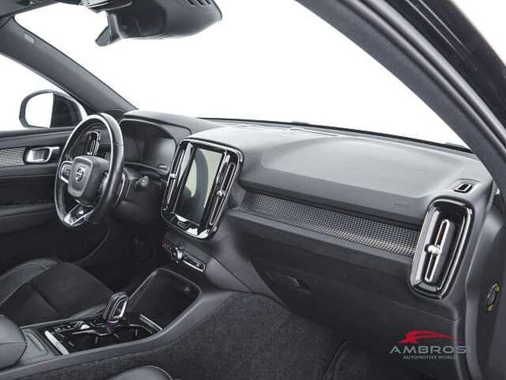 Volvo XC40 usata a Viterbo (12)