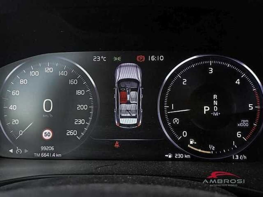 Volvo XC40 usata a Viterbo (13)