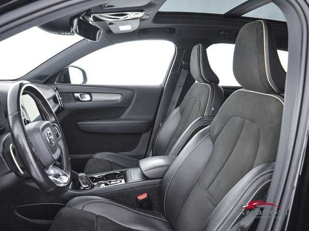 Volvo XC40 usata a Viterbo (9)