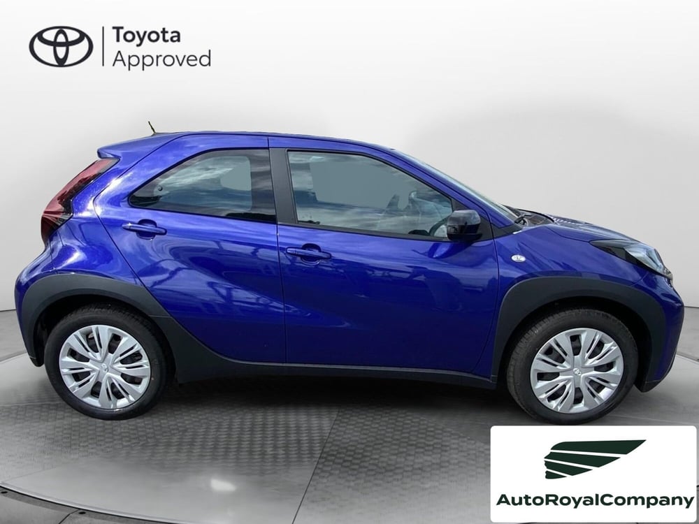 Toyota Aygo X nuova a Roma (8)