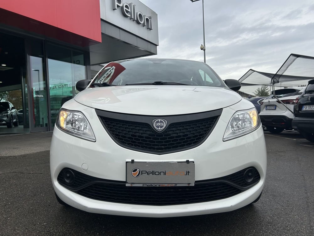 Lancia Ypsilon usata a Modena (2)