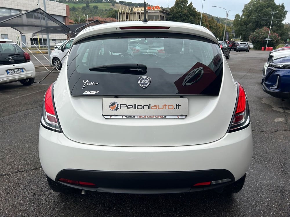 Lancia Ypsilon usata a Modena (4)