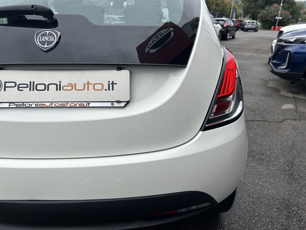 Lancia Ypsilon usata a Modena (6)