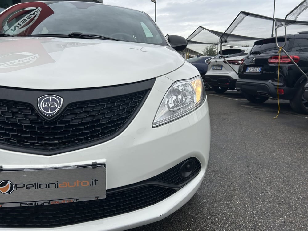Lancia Ypsilon usata a Modena (7)