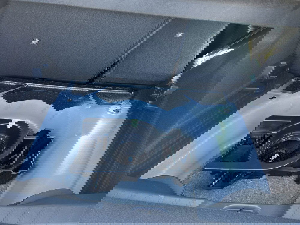 Jeep Avenger nuova a Latina (11)