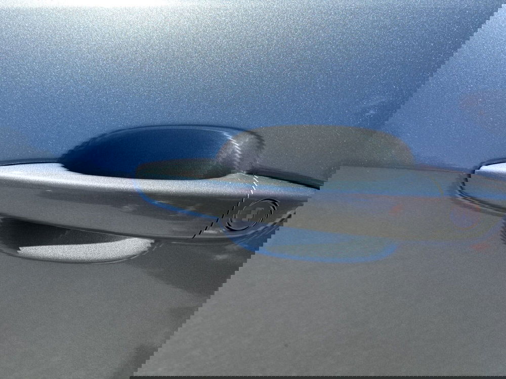 Jeep Avenger nuova a Latina (12)