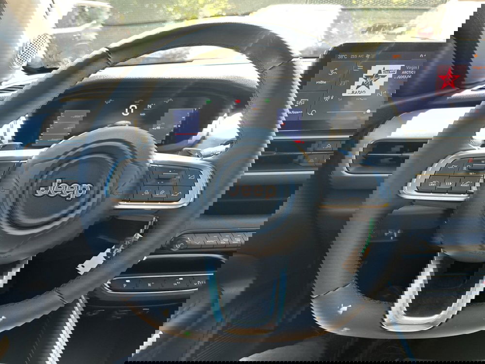 Jeep Avenger nuova a Latina (17)