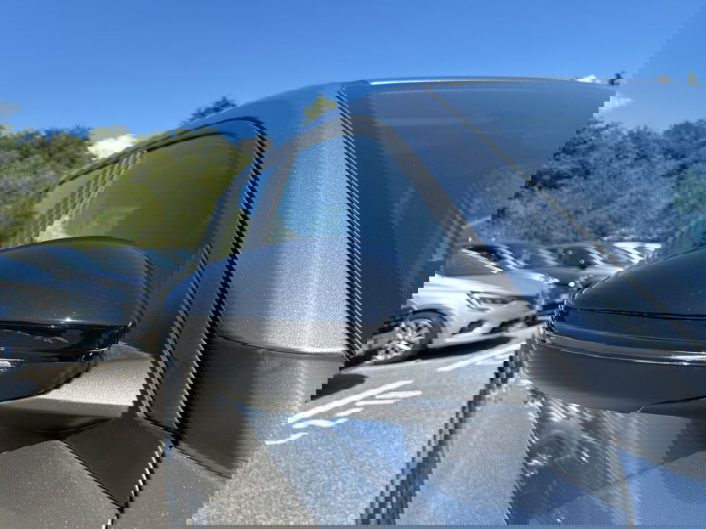 Jeep Avenger nuova a Latina (9)