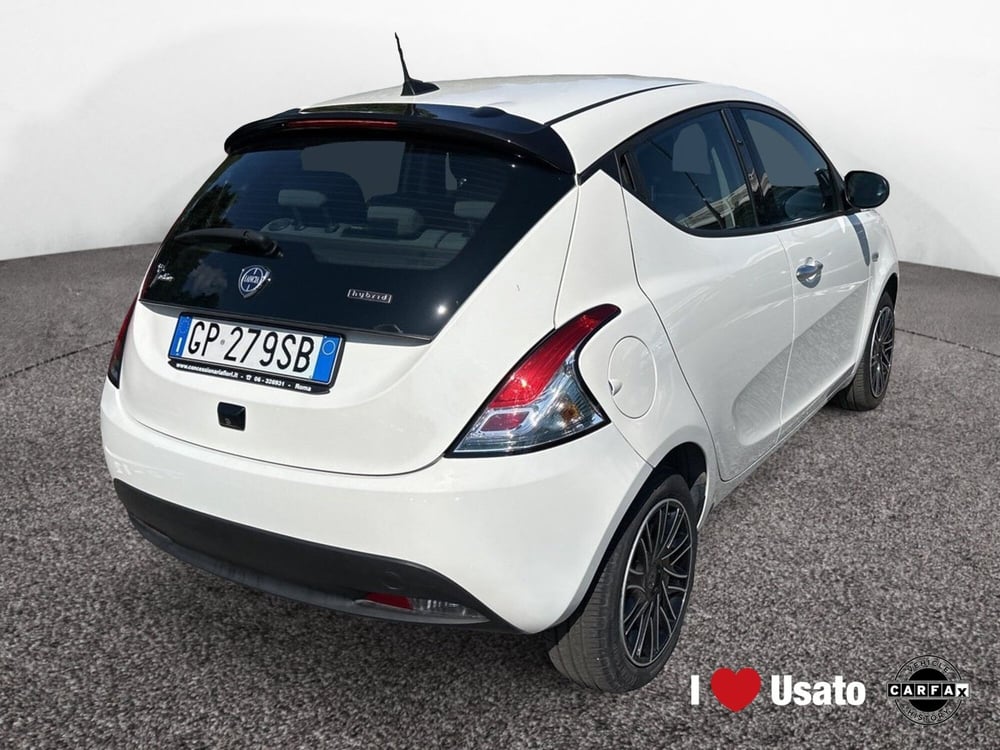 Lancia Ypsilon usata a Latina (3)