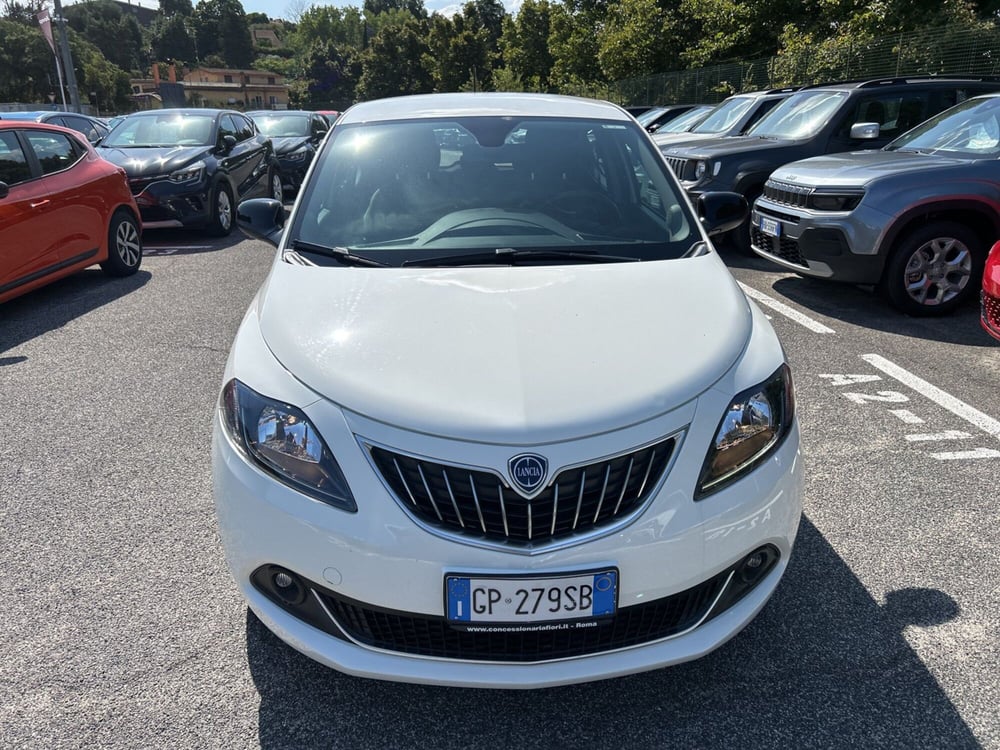 Lancia Ypsilon usata a Latina (7)