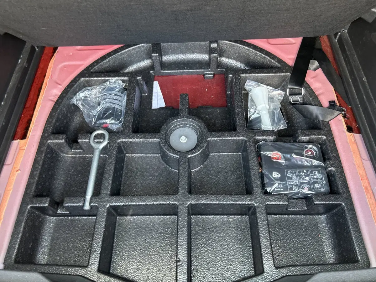 Jeep Renegade usata a Latina (11)
