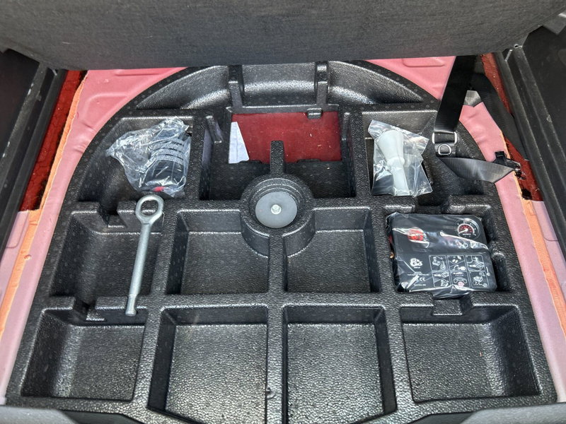 Jeep Renegade usata a Latina (11)