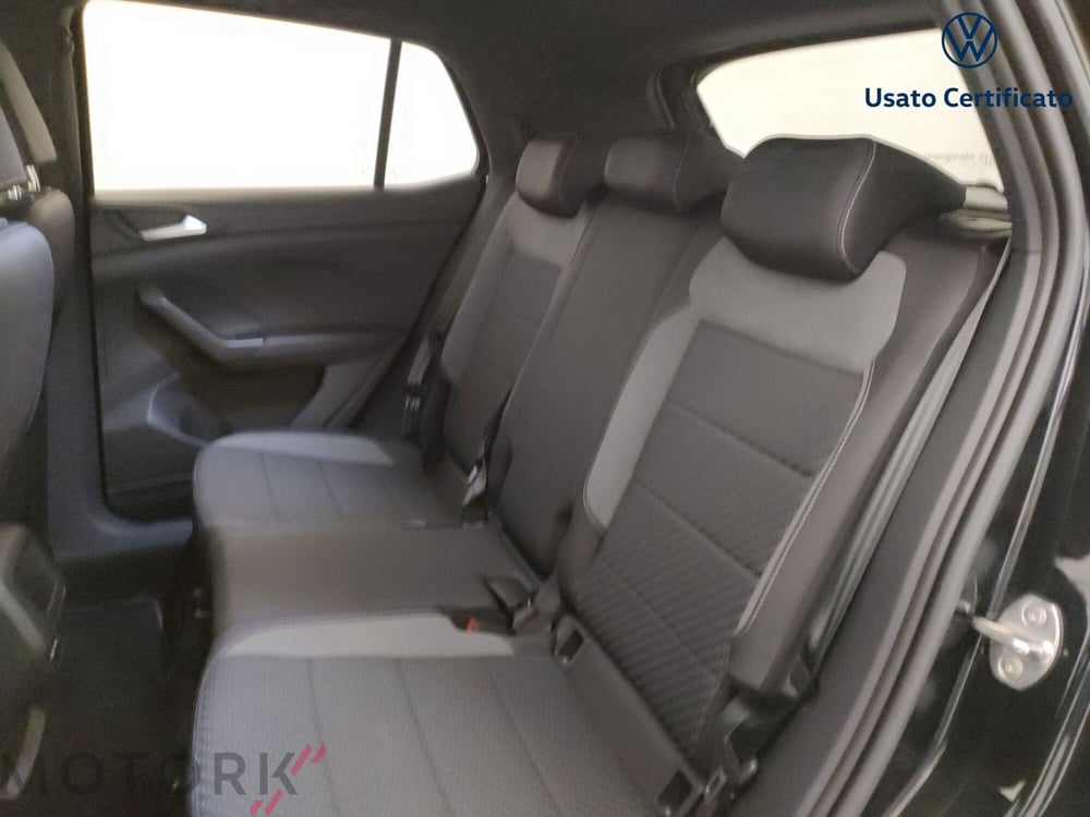 Volkswagen T-Cross usata a Varese (11)