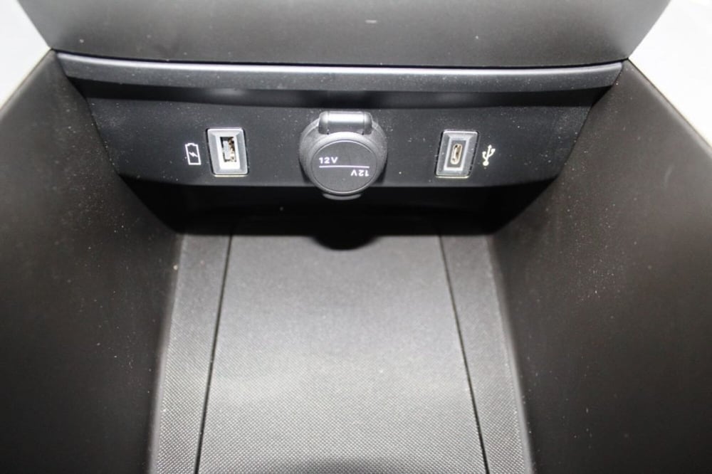Jeep Avenger usata a Terni (14)