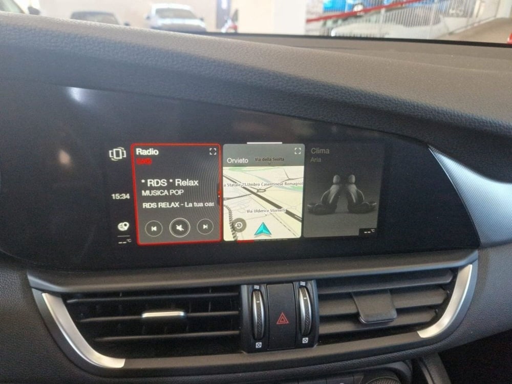 Alfa Romeo Giulia usata a Terni (13)