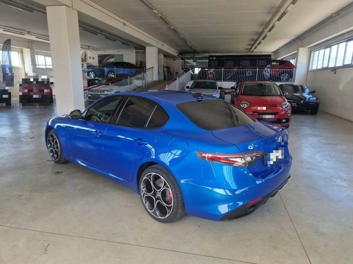 Alfa Romeo Giulia usata a Terni (5)