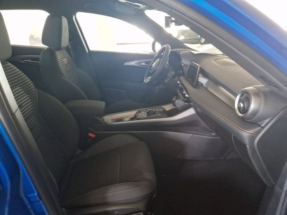 Alfa Romeo Tonale nuova a Terni (8)