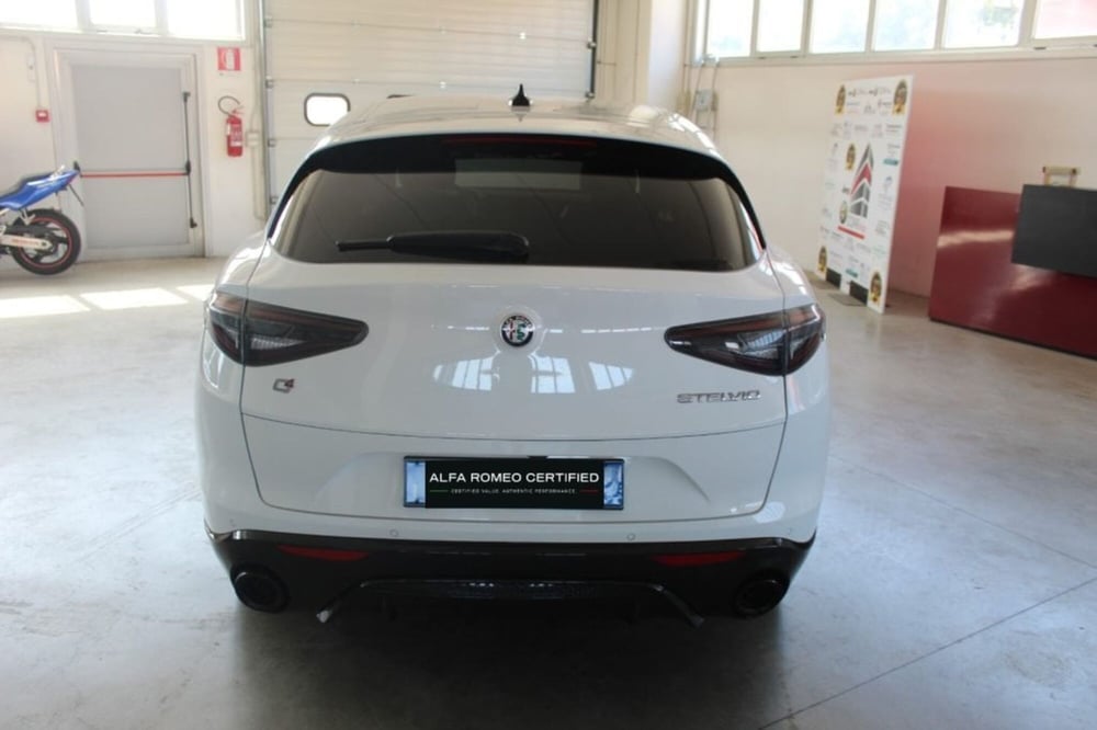 Alfa Romeo Stelvio usata a Terni (5)