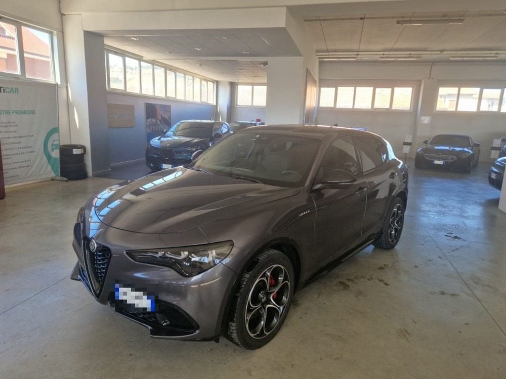 Alfa Romeo Stelvio usata a Terni (2)