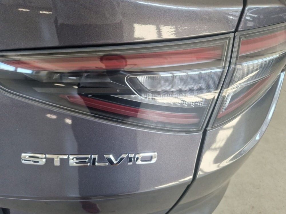 Alfa Romeo Stelvio usata a Terni (20)