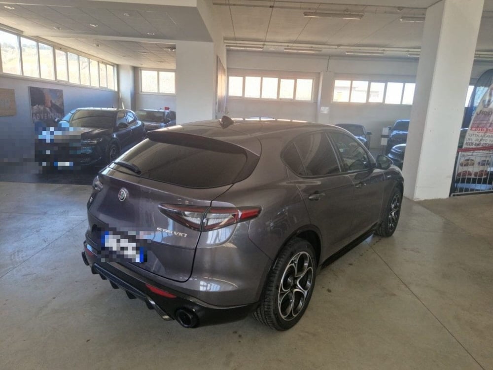 Alfa Romeo Stelvio usata a Terni (3)