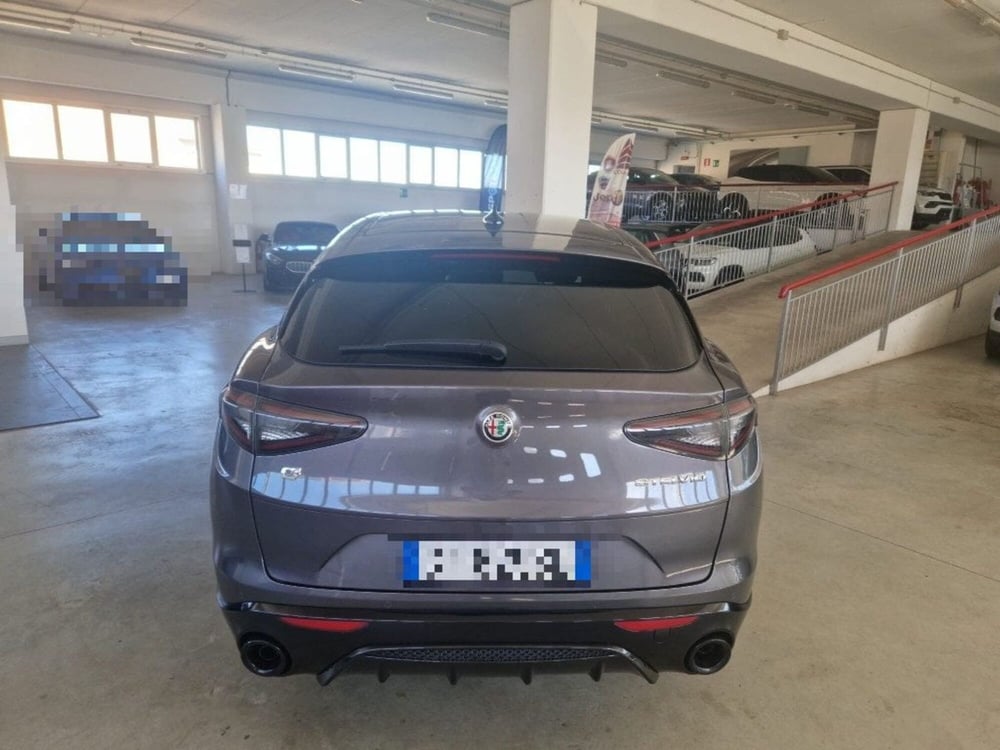 Alfa Romeo Stelvio usata a Terni (6)