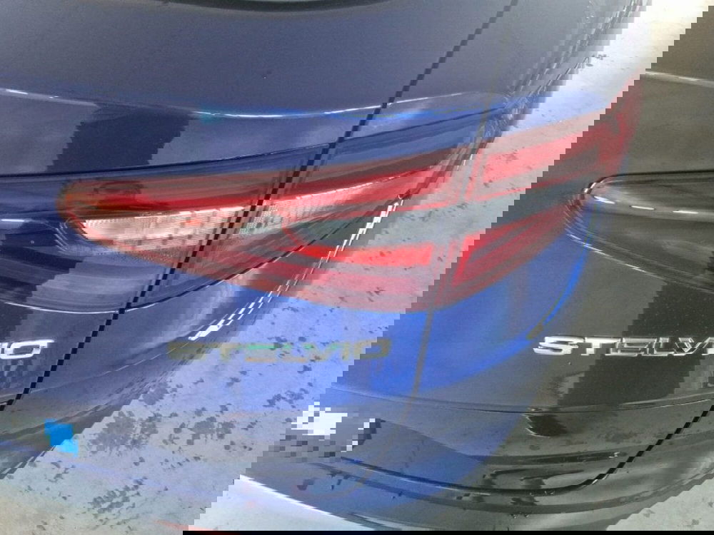 Alfa Romeo Stelvio usata a Terni (17)