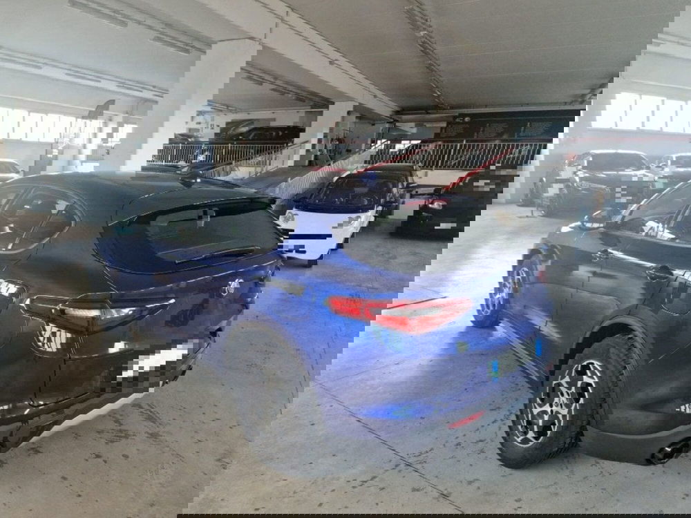 Alfa Romeo Stelvio usata a Terni (5)