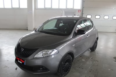 Lancia Ypsilon 1.0 FireFly 5 porte S&amp;S Hybrid Silver Plus del 2024 usata a Orvieto