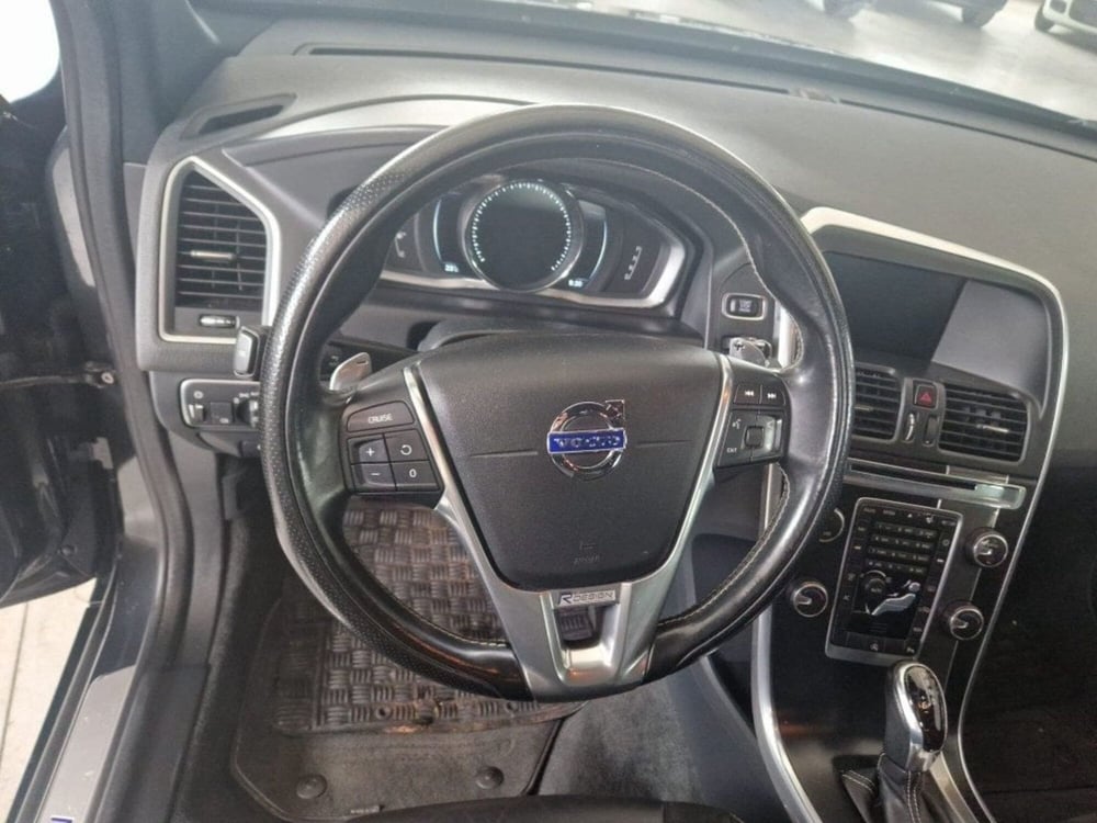Volvo XC60 usata a Terni (10)